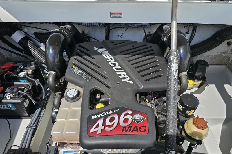 Slide: The Image of Mercury MerCruiser 496 MAG engine in 2005 Baja 245 boat. - 84