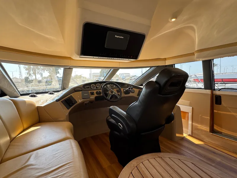 Slide: The Image of Carver Yachts 570 Voyager Pilothouse 2001 - 13