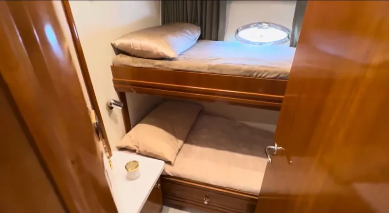 Slide: The Image of Carver Yachts 570 Voyager Pilothouse 2001 - 22