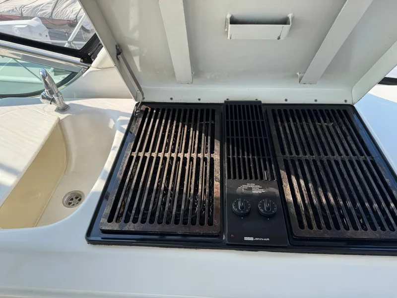 Slide: The Image of Carver Yachts 570 Voyager Pilothouse 2001 - 29