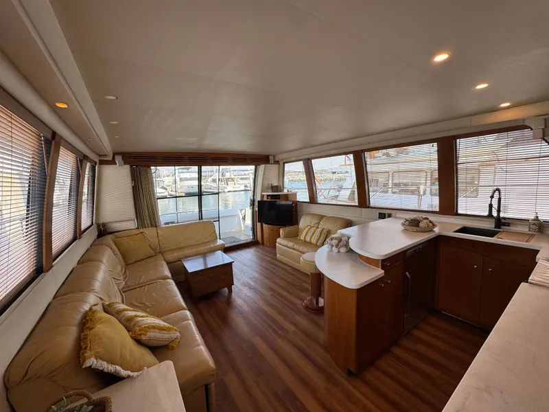 Slide: The Image of Carver Yachts 570 Voyager Pilothouse 2001 - 3
