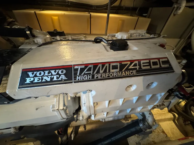 Slide: The Image of Carver Yachts 570 Voyager Pilothouse 2001 - 36