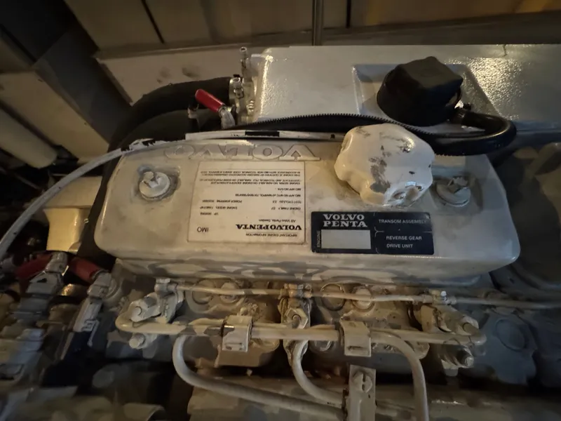 Slide: The Image of Carver Yachts 570 Voyager Pilothouse 2001 - 39