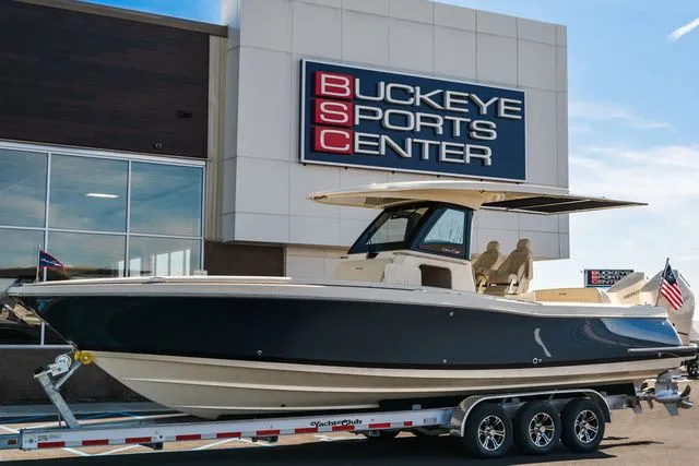 Slide: The Image of Chris-Craft Catalina 30 2024 - 1