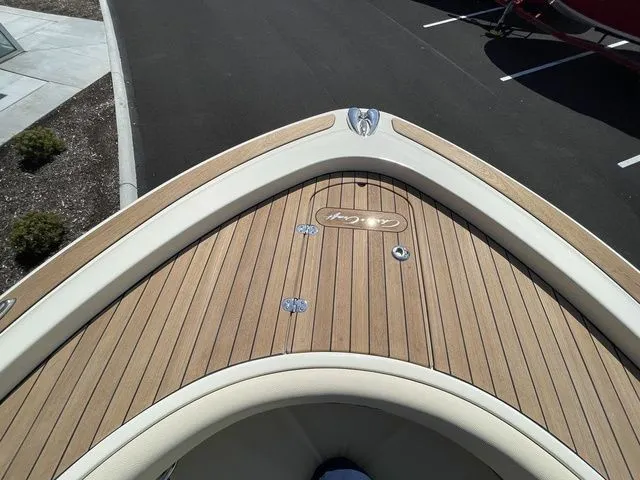 Slide: The Image of Chris-Craft Catalina 30 2024 - 10