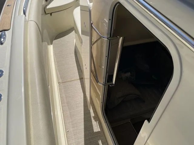 Slide: The Image of Chris-Craft Catalina 30 2024 - 38