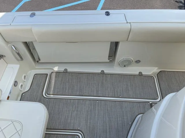 Slide: The Image of Chris-Craft Catalina 30 2024 - 50