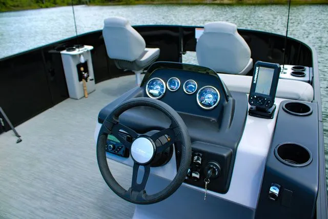 Slide: The Image of Lowe LF 172 2026 - 11