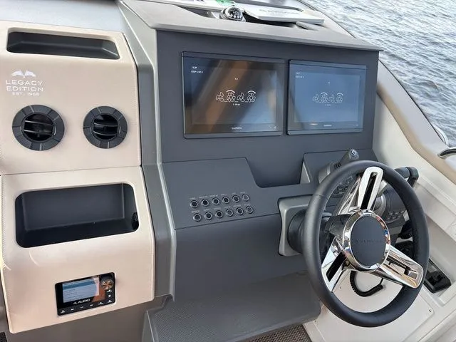 Slide: The Image of Nimbus Commuter C11 2025 - 18