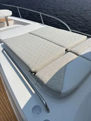 Slide: The Image of Nimbus Commuter C11 2025 - 23