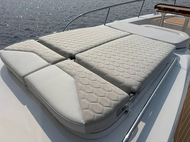 Slide: The Image of Nimbus Commuter C11 2025 - 24