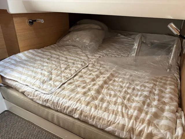 Slide: The Image of Nimbus Commuter C11 2025 - 31