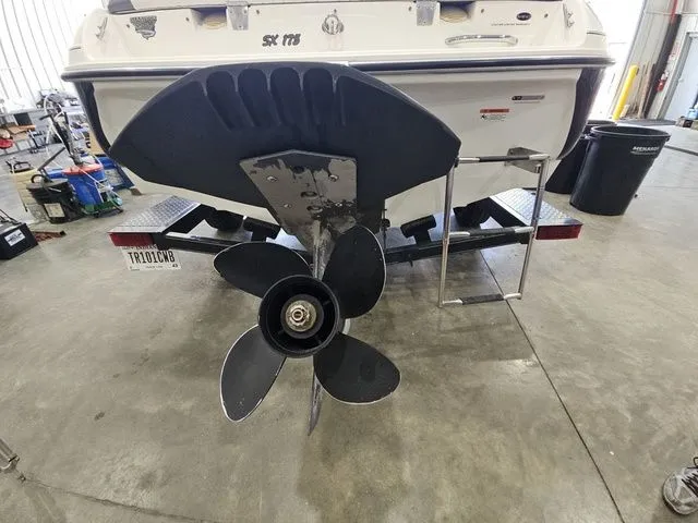 Slide: The Image of Glastron SX175 2006 - 8