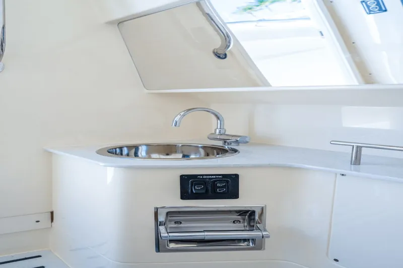 Slide: The Image of Scout 288 LXF 2026 - 16