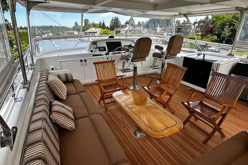 Slide: The Image of Rayburn Flush Deck 2001 control panel displaying various engine and navigation metrics. - 22