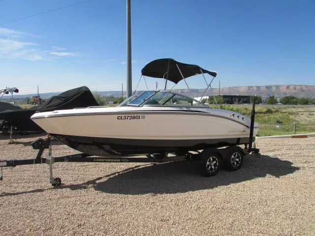 Slide: The Image of Chaparral 210 H2O 2019 - 16