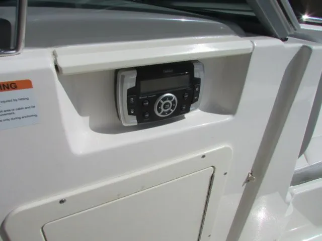 Slide: The Image of Chaparral 210 H2O 2019 - 5