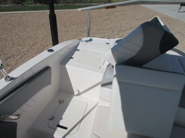 Slide: The Image of Chaparral 210 H2O 2019 - 9