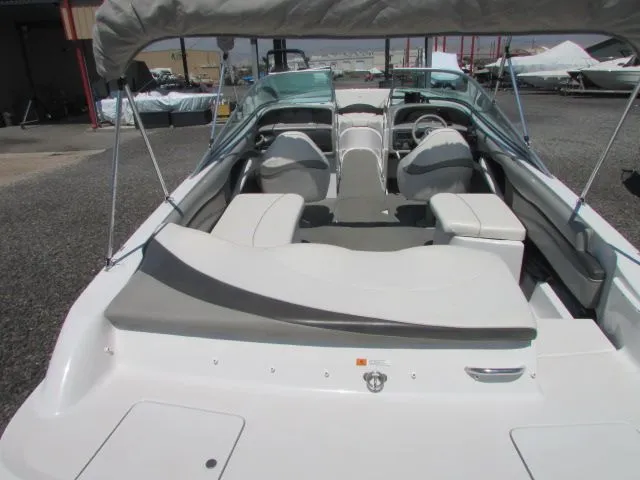 Slide: The Image of Four Winns 260 Horizon 2000 - 10