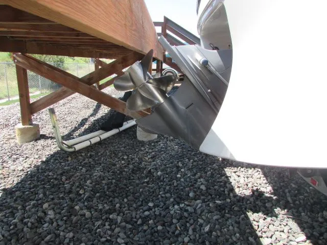 Slide: The Image of Four Winns 260 Horizon 2000 - 12