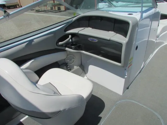 Slide: The Image of Four Winns 260 Horizon 2000 - 13