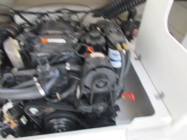 Slide: The Image of Four Winns 260 Horizon 2000 - 15