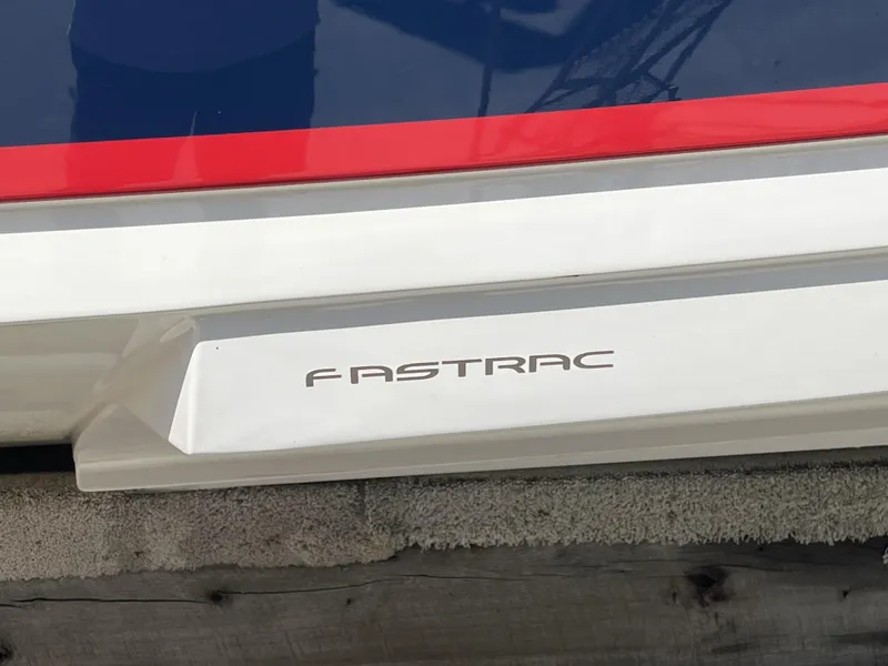 Slide: The Image of Regal Sport Boat 2400 Bowrider 2006 - 9