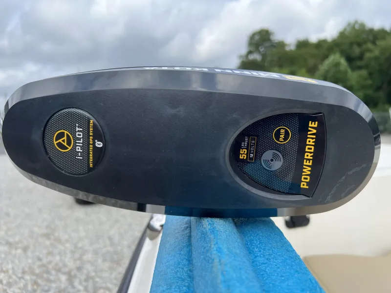 Slide: The Image of Key West 1720 Center Console 2016 - 4