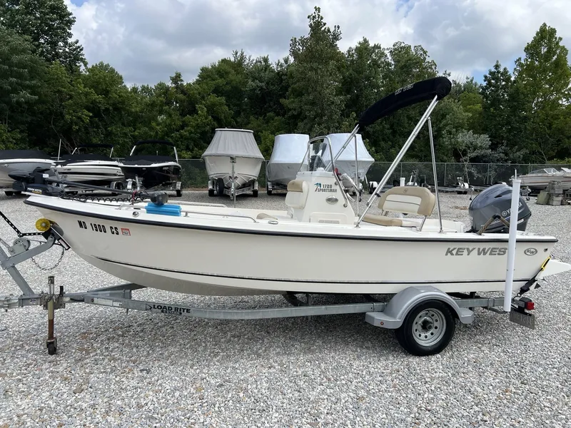 Slide: The Image of Key West 1720 Center Console 2016 - 8