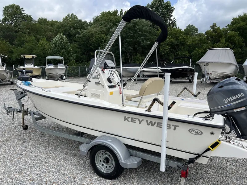 Slide: The Image of Key West 1720 Center Console 2016 - 9