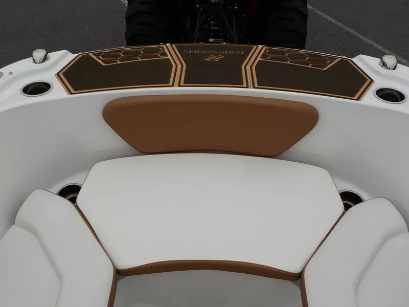 Slide: The Image of Four Winns HD1 OB 2021 - 11