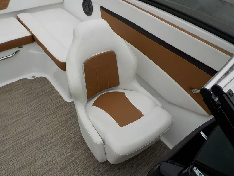 Slide: The Image of Four Winns HD1 OB 2021 - 15