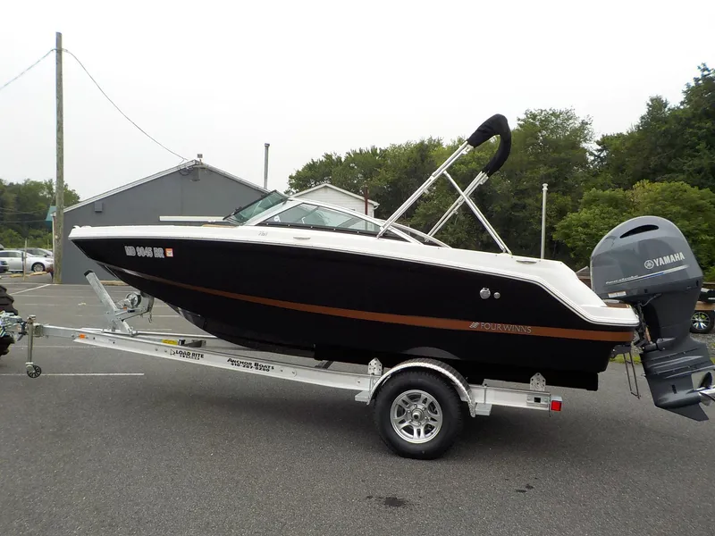 Slide: The Image of Four Winns HD1 OB 2021 - 6