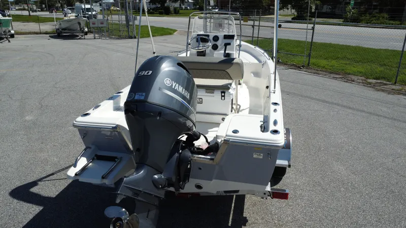 Slide: The Image of Key West 1720 Center Console 2026 - 6