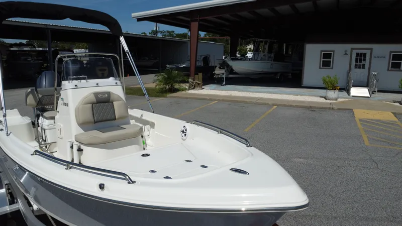 Slide: The Image of Key West 1720 Center Console 2026 - 7