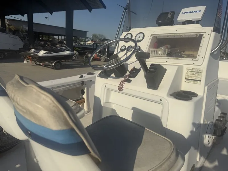 Slide: The Image of Cobia 194 Center Console 1999 - 6