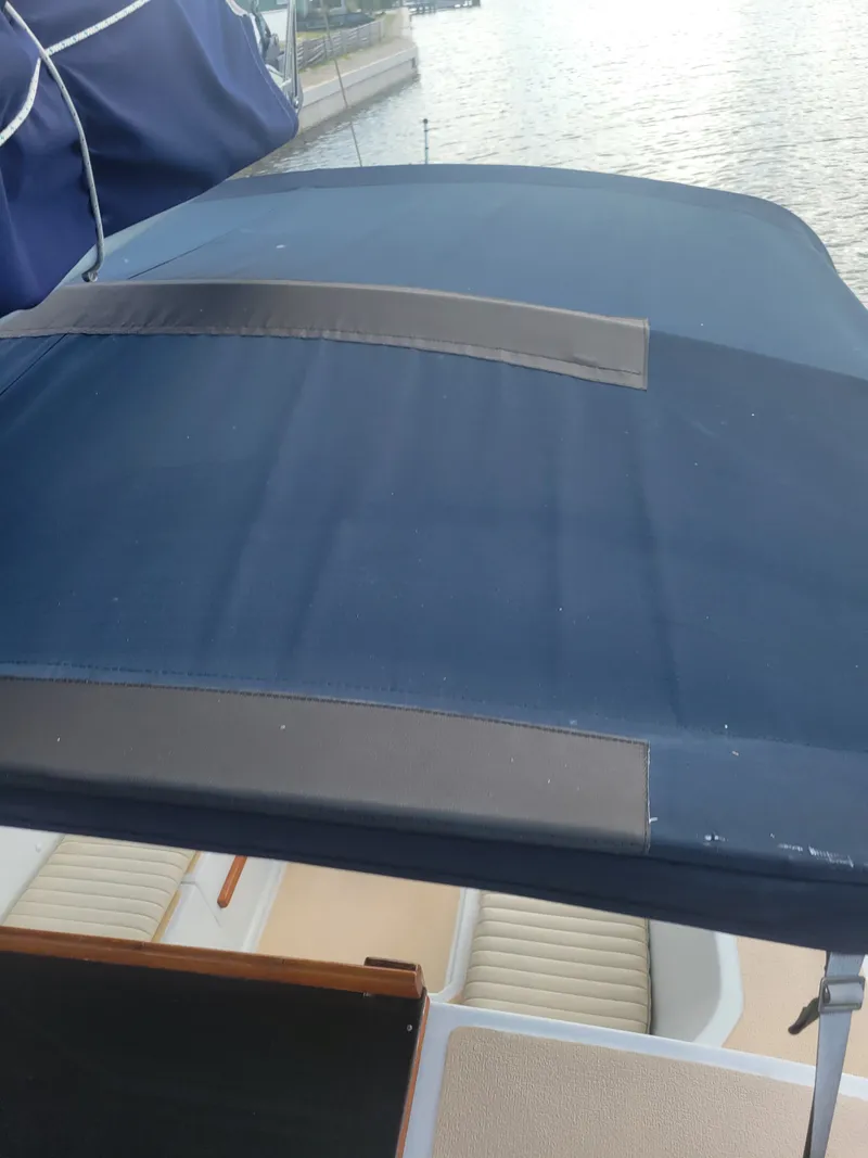 Slide: The Image of Endeavour Endeavour 33 Sailing Yacht 1985 - 17