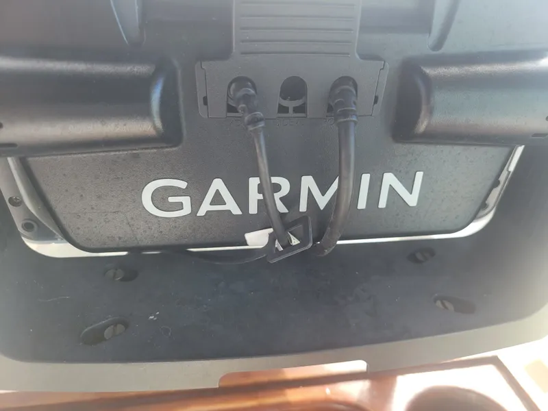 Slide: The Image of Endeavour Endeavour 33 Sailing Yacht 1985 - 85