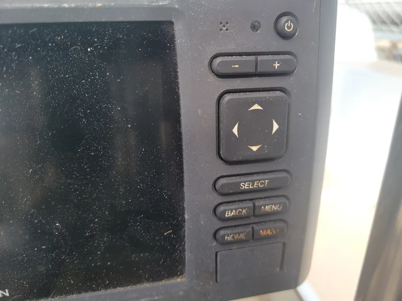 Slide: The Image of Endeavour Endeavour 33 Sailing Yacht 1985 - 88