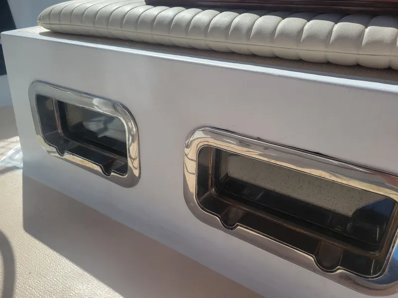 Slide: The Image of Endeavour Endeavour 33 Sailing Yacht 1985 - 91