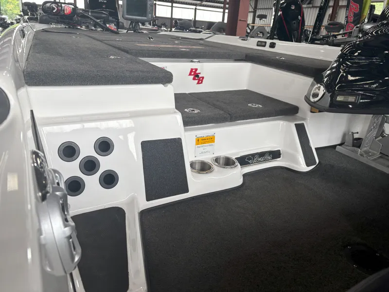 Slide: The Image of Bass Cat Puma 2014 - 18