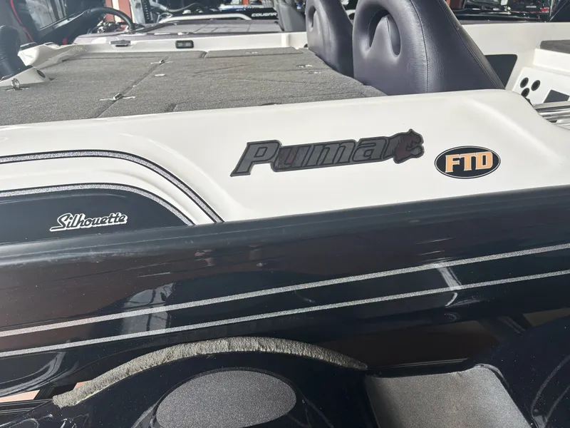 Slide: The Image of Bass Cat Puma 2014 - 4