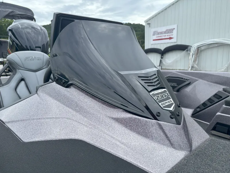 Slide: The Image of Skeeter ZXR20 2021 - 16