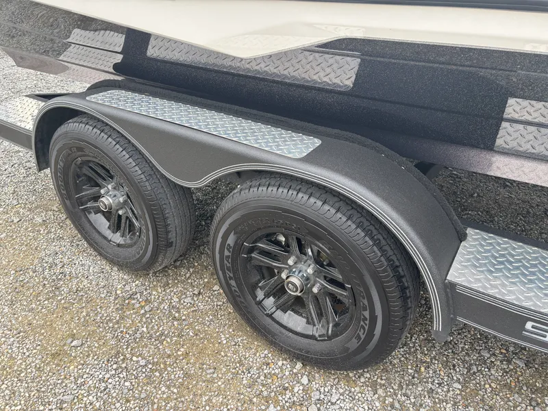 Slide: The Image of Skeeter ZXR20 2021 - 20