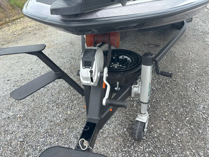 Slide: The Image of Skeeter ZXR20 2021 - 21