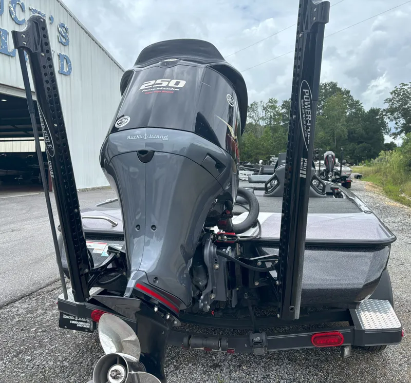 Slide: The Image of Skeeter ZXR20 2021 - 3