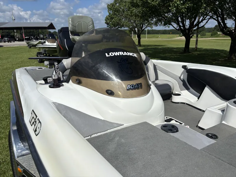 Slide: The Image of Triton Tr-19 2001 - 8