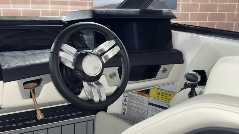 Slide: The Image of Nautique Super Air Nautique G23 2026 - 16