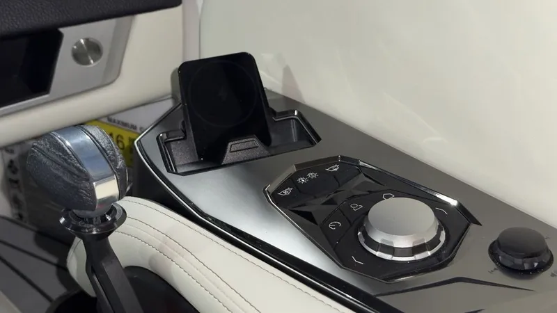 Slide: The Image of Nautique Super Air Nautique G23 2026 - 17