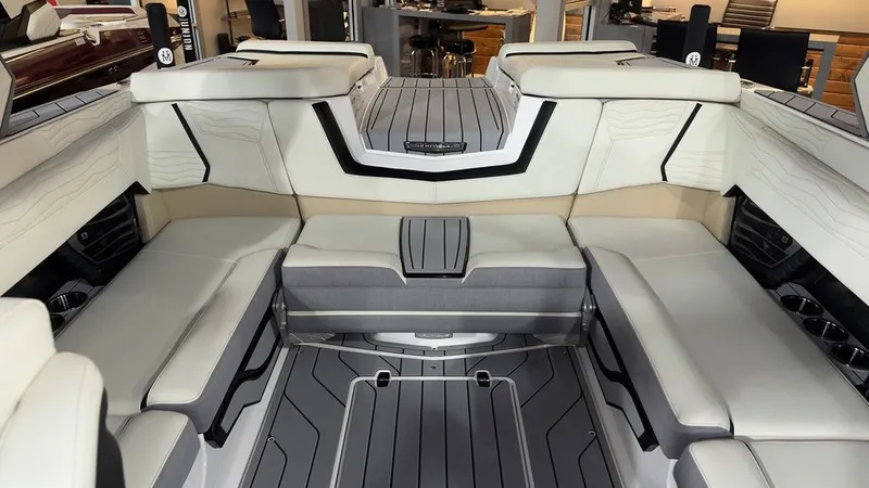 Slide: The Image of Nautique Super Air Nautique G23 2026 - 22